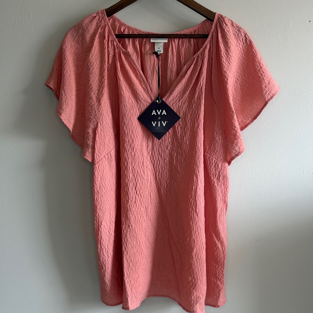 Ava & Viv Coral Textured Blouse 1X Plus Size Flutter Sleeve V Neck Top NWT